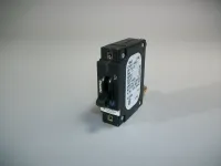 Interruttore automatico Airpax LMLK1-1RS4-29172-10 con kit di montaggio universale 90° 702683